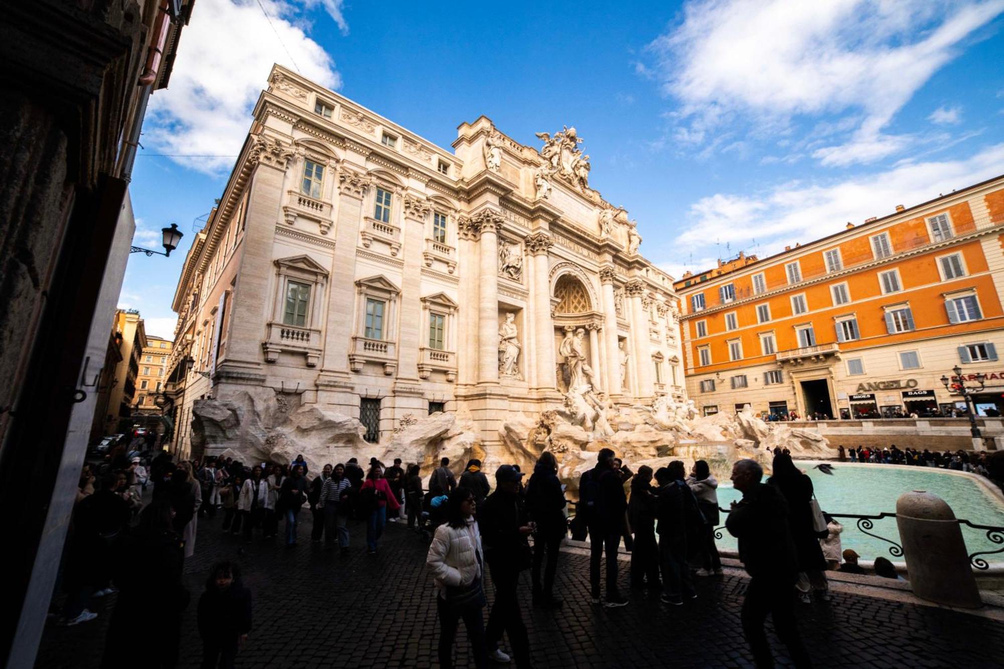 Fontana Di Trevi Sweet Apartamento